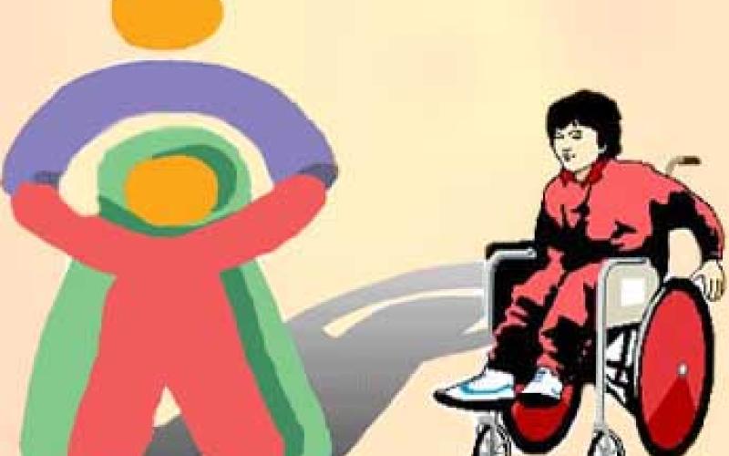 أمهات الأطفال ذوي الإعاقة.. بين التكيف والعزلة