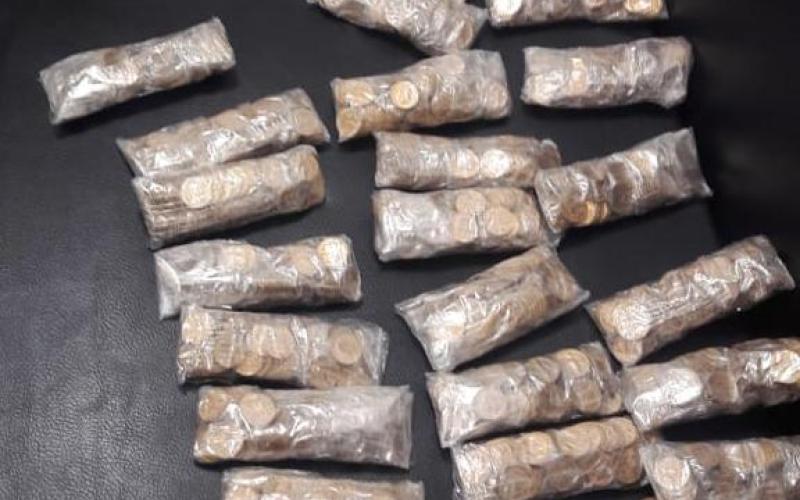 الجمارك تحبط تهريب 27 كيلو ذهب (صور)