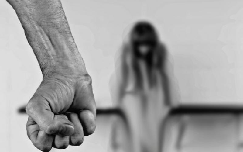 هكذا قتل الاب ابنته في الزرقاء.. «عذبها حتى ساعات الفجر»