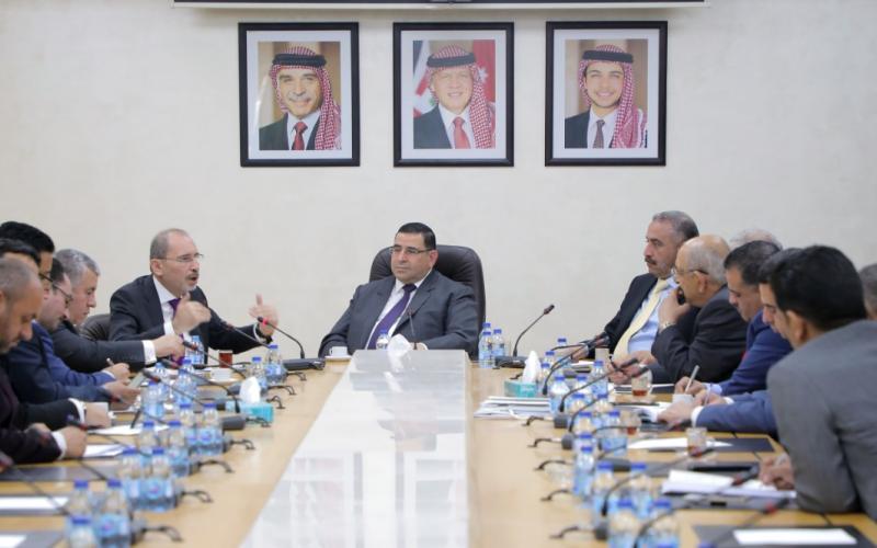 الصفدي: 30 معتقلاً في سوريا منذ منذ اعادة فتح الحدود