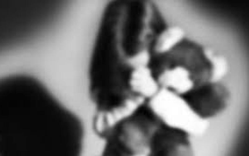 باللعب، والرسم، والدمى، مبادرة تكشف تعرض أطفال إلى إساءة جنسية