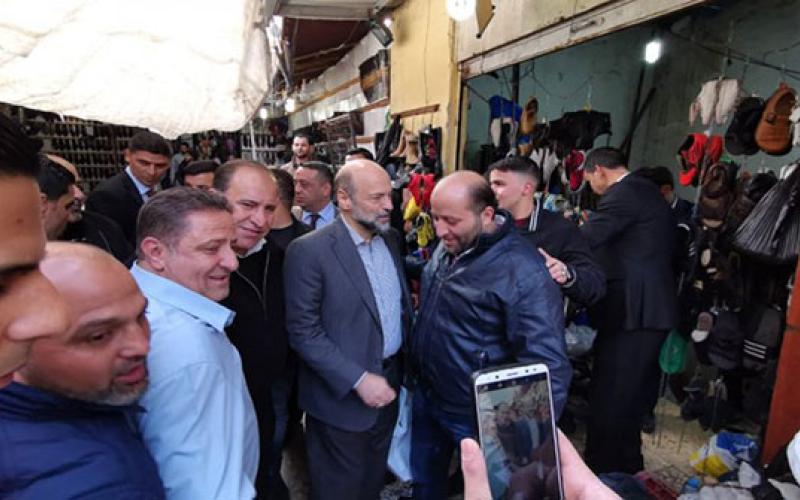 الرزاز يبحث استعدادات «رمضان» بـ الصناعة والتجارة