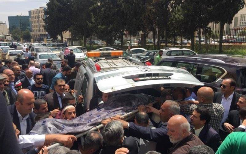 آلاف الأردنيين يشيعون عربيات وسط دعوات لوحدة الصف (شاهد)