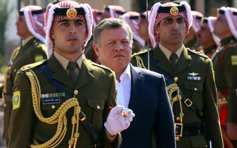 ماذا قال الملك لمدير المخابرات العامة أحمد حسني