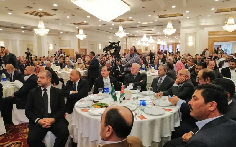 رؤساء حكومات ووزراء سابقون على مائدة الإخوان