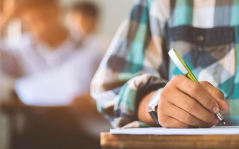 الإفتاء تبين حكم الإفطار في رمضان بسبب الامتحانات