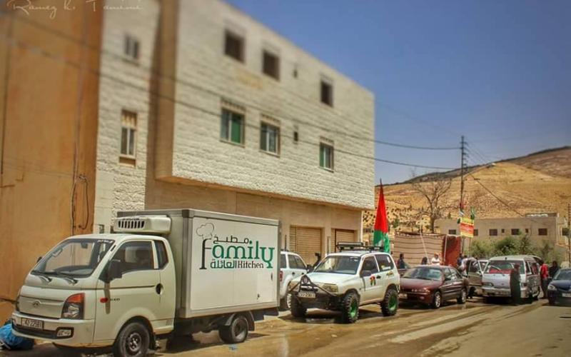 "مطبخ العائلة" مبادرة لاستغلال الأطعمة الفائضة وتوزيعها للمحتاجين