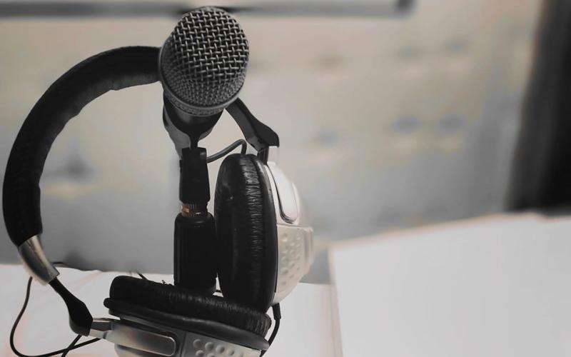 شمعة” كل ثلاثاء في برنامج طلة صبح على اثير راديو البلد”