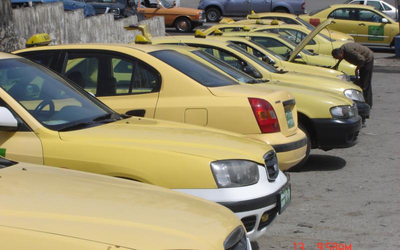 حكايات سائقي عمومي عن حـزام الأمـان