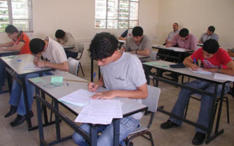 طوقان: 50% من أوائل الطلبة مدارس حكومية