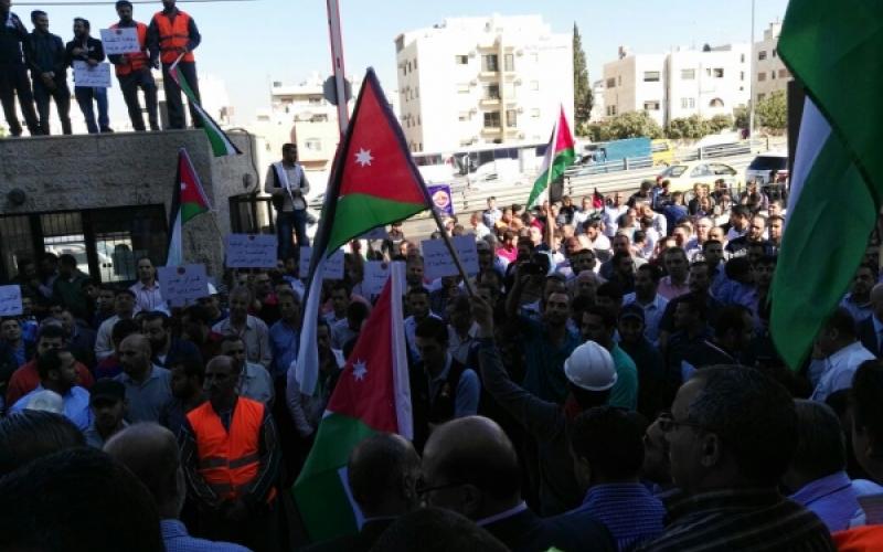 اعتصام سابق للعاملين في الكهرباء