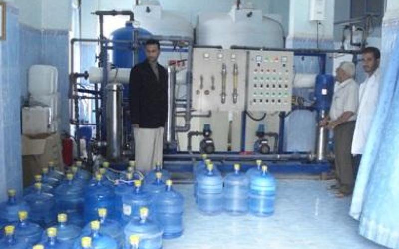 الحكومة تسمح لمحطات بيع المياه بالعمل حتى الخامسة مساء