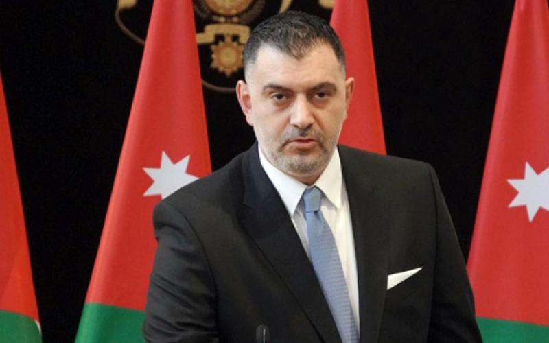 وزير العمل نضال البطاينة